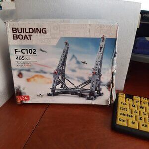 NEW In Box ! Building Boat F-C102 405 Pcs For Millennium Falcon 75192